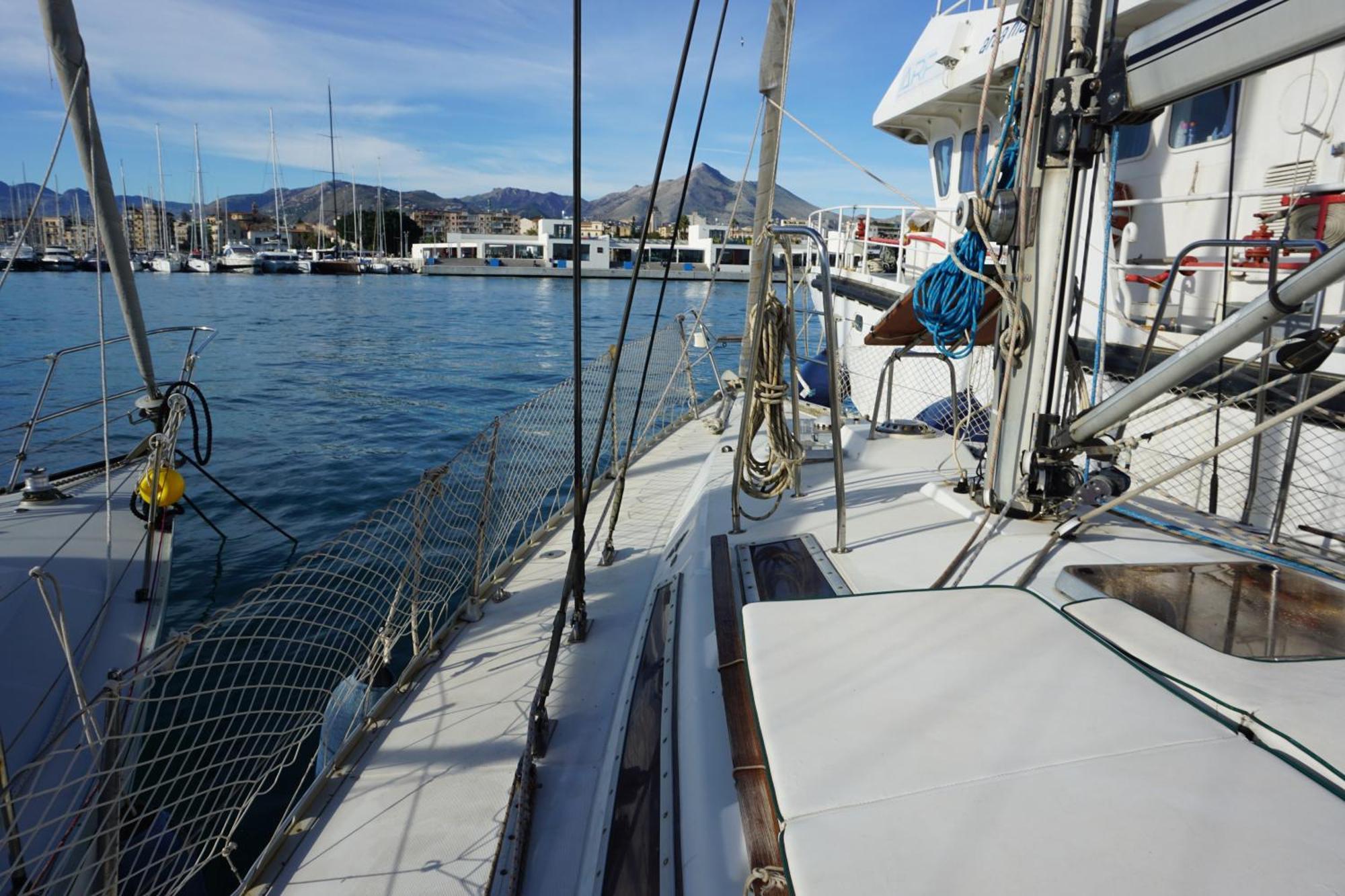 Botel Gloria Sailing Palermo